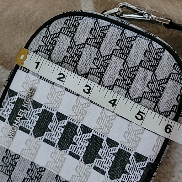 Michael Kors Crossbody - Picture 10 of 12